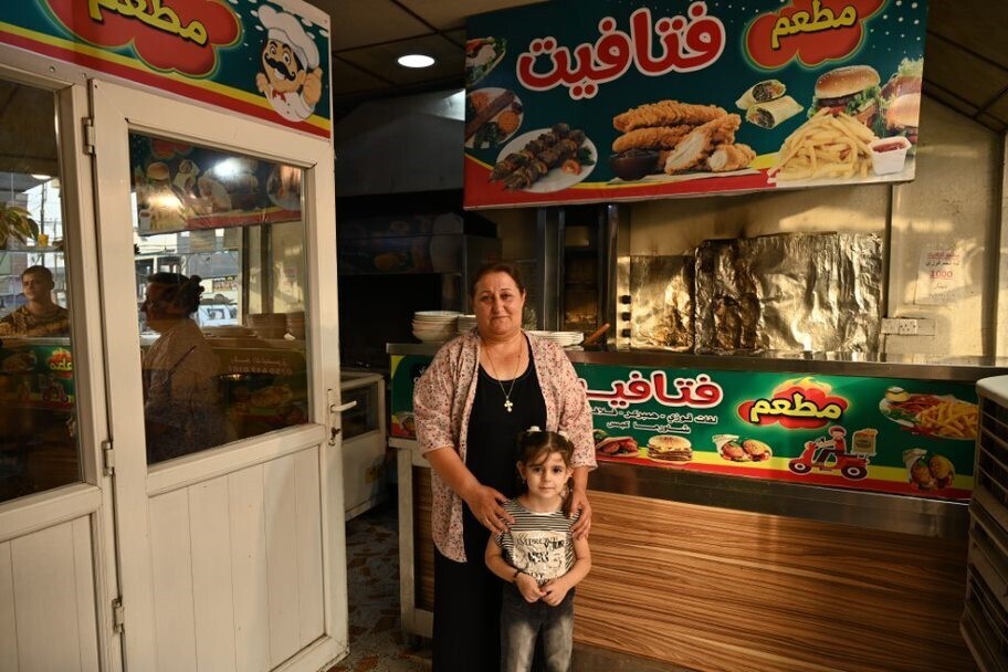 مشروعها الصغير دعمت أطفالها وأحفادها